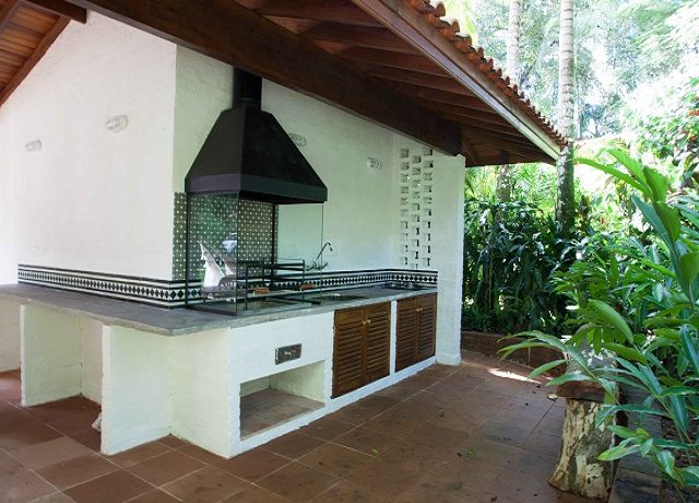 Angela-churrasqueira