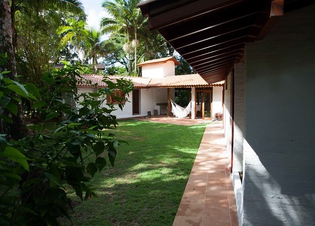 Angela-jardim e varanda