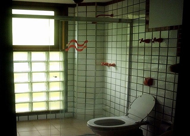 Perego - banheiro suite lado direito