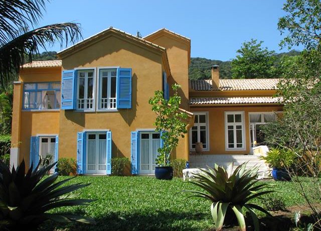 2007 Casa Praia fundos suíte em cima, sala TV e 2 quartso