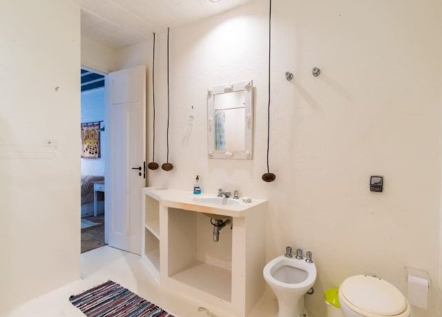 33da90b9-16fb-43eb-847d-4b7482c08d2e