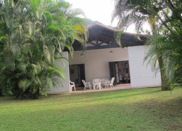 21316075bfe3b54b12f75e357bb7f39e