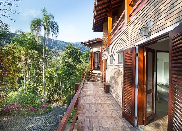 c0542243-cf30-4139-b7f0-c9dabe1d1e97